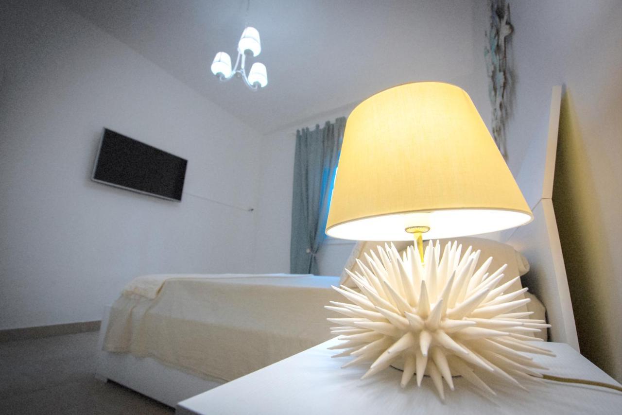 Villa Etoile - Charme & Relax With Pool อาโวลา ภายนอก รูปภาพ