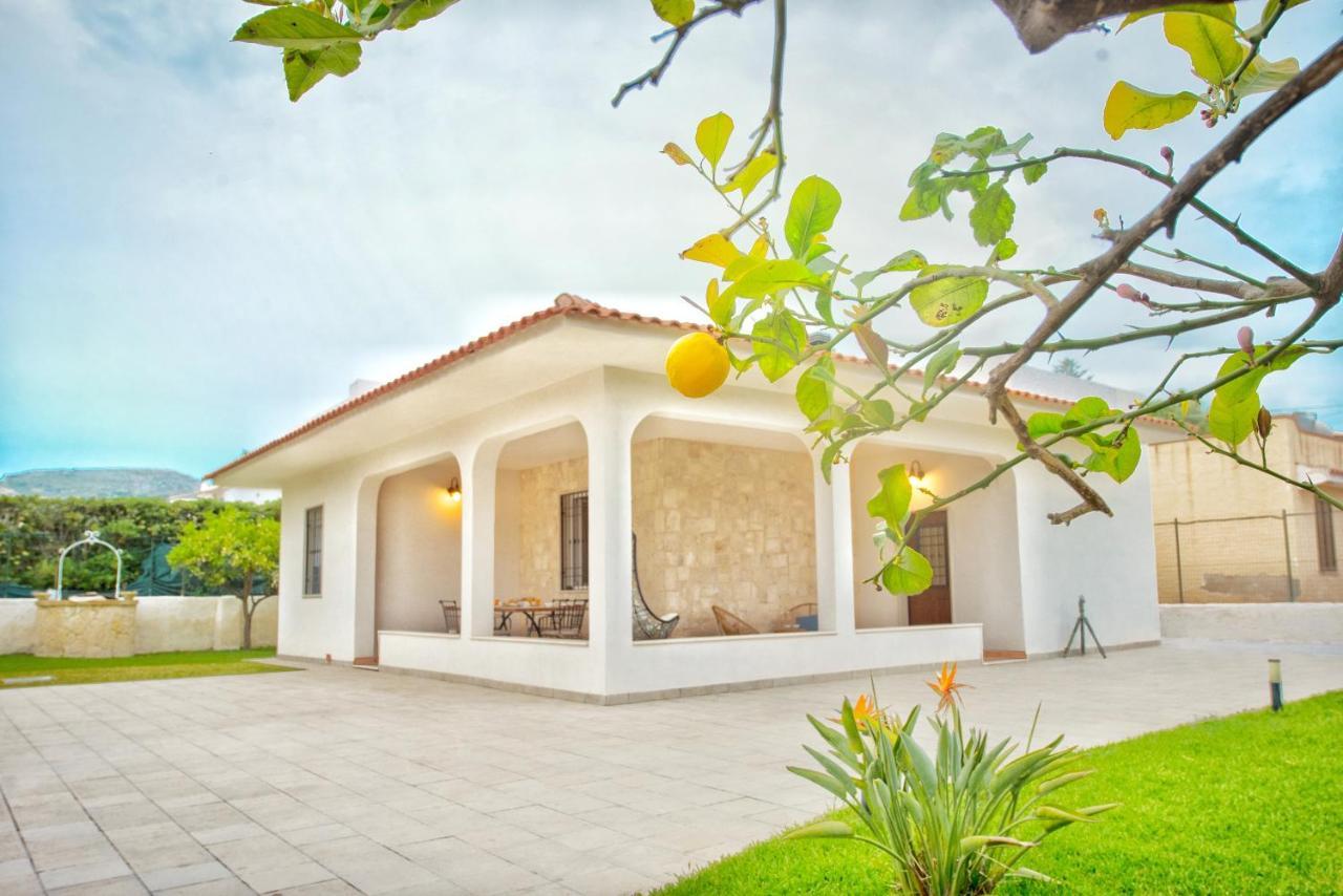 Villa Etoile - Charme & Relax With Pool อาโวลา ภายนอก รูปภาพ